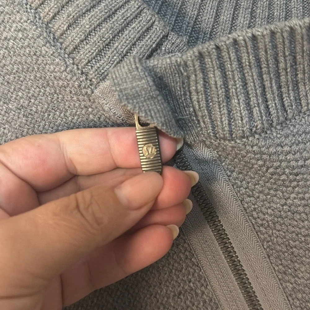 Lululemon on the go poncho